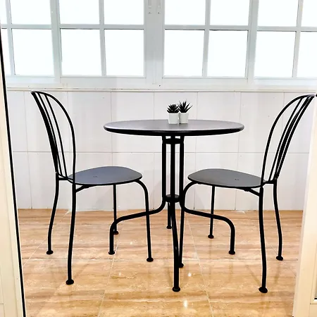 D4: Design & Relax In The Apartamento